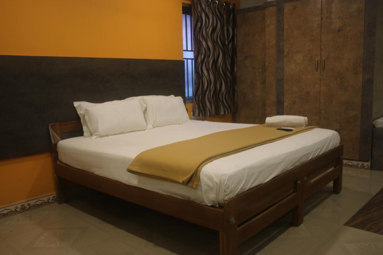 Hotel Sikara, Kumbakonam Bagian luar foto